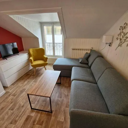 Holiday home Maison Du Poete *